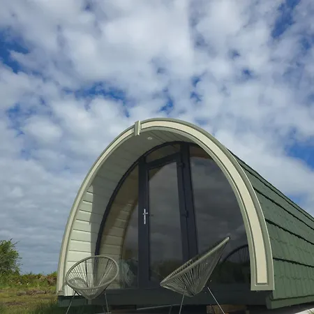 Lodge Nadur Pods *