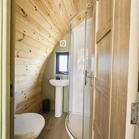 Lodge Nadur Pods *