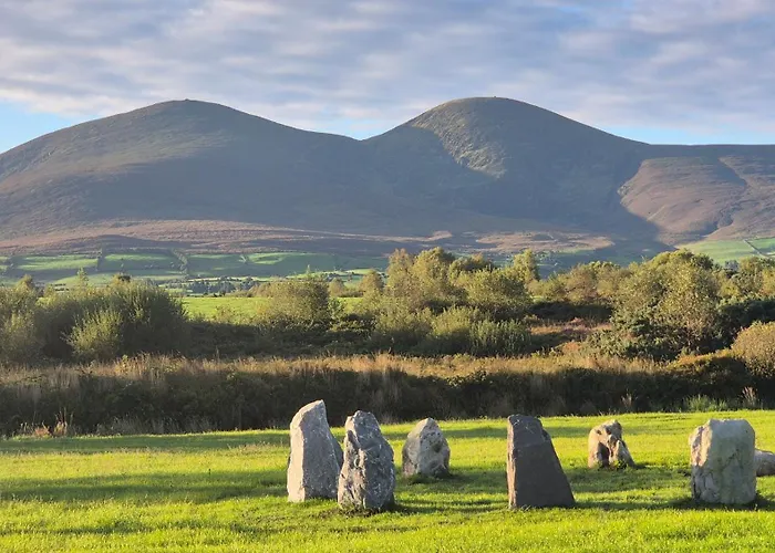 ロッジ Nadur Pods *